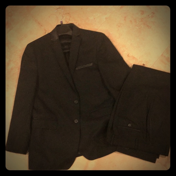 INC Suit